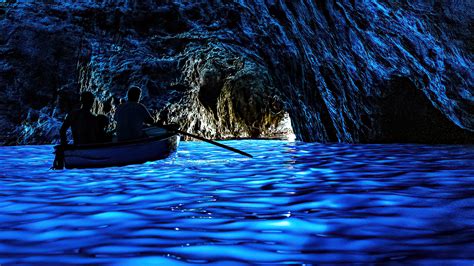 Discover The Blue Grotto – The Island of Capri, Italy – TRAVOH