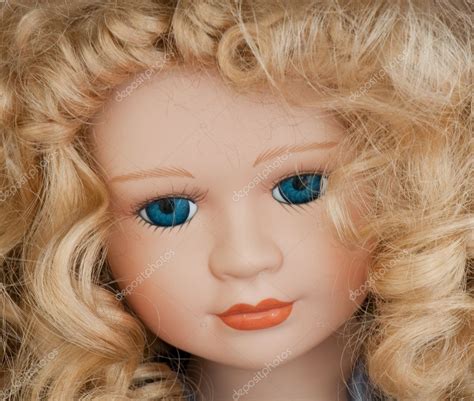 Doll's Face — Stock Photo © Imager #6084245