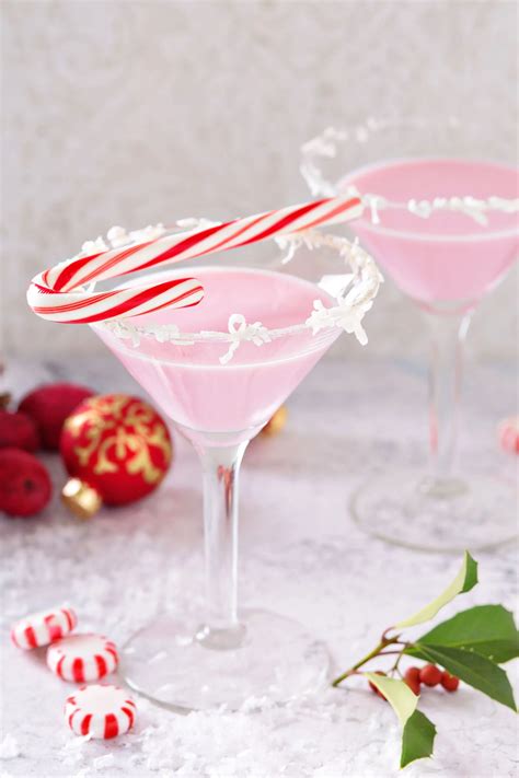 22 Best Christmas Cocktails for Your Holiday | Mix That Drink