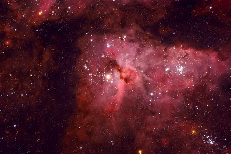 The Keyhole Nebula in Carina | Deography by Dylan O'Donnell