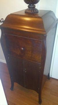 Antique Victrola record cabinet for Sale in Dallas, Texas Classified | AmericanListed.com