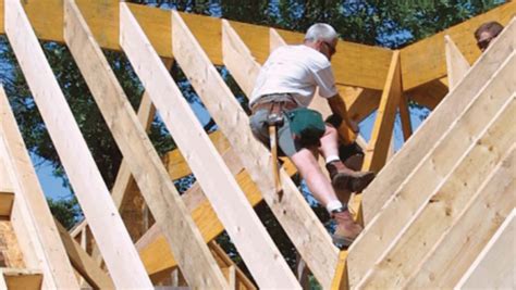 Framing a Roof Valley - Fine Homebuilding