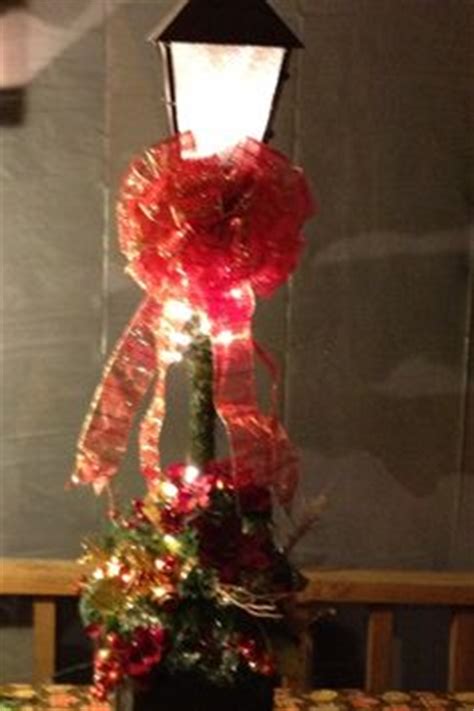 13 Hello Lamp Post ideas | lamp post, christmas lamp post, christmas ...