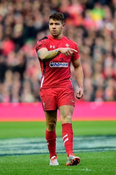 39 Welsh Rugby Players Who Want To Wrap Their Bulging Thighs Around You Rugby Sport, Rugby Men ...