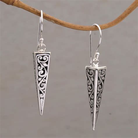 UNICEF Market | Sterling Silver Pyramid-Shaped Earrings from Bali - Vine Pyramids