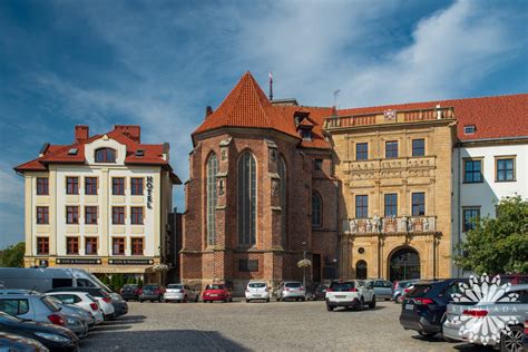 Brzeg - Miasto kontrastów - sekulada.com