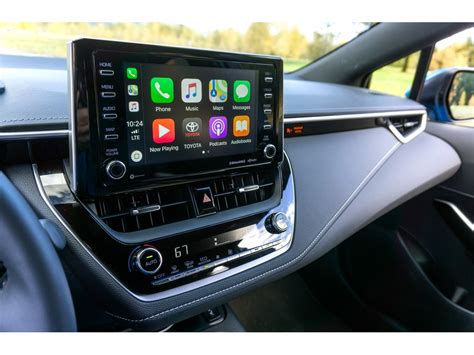 2019 Toyota Corolla: 122 Interior Photos | U.S. News