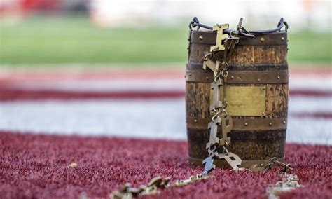 Indiana vs Purdue: Old Oaken Bucket Rivalry Game Inspires Indiana ...