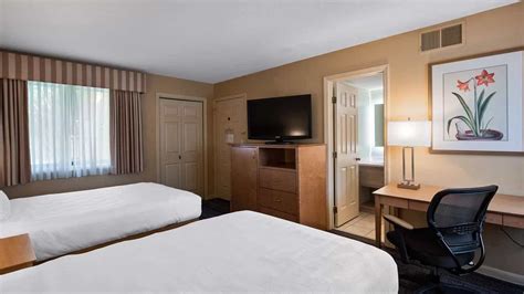 Best Western Inn & Suites Rutland-Killington | Vermont.com