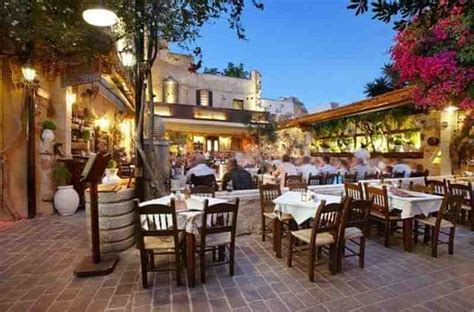 Where to Eat in Chania: Guide to Chania Best Restaurants - The Tiny Book