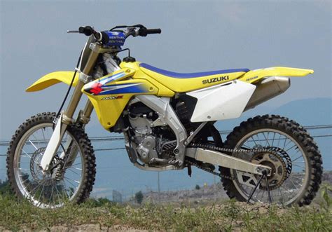 2006 Suzuki RMZ 450 - Moto.ZombDrive.COM