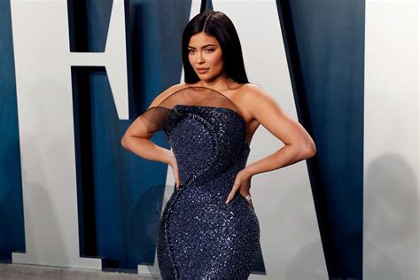 Kylie Jenner Is No Longer a Billionaire, According to ‘Forbes’ | Glamour