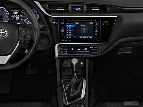 2018 Toyota Corolla Interior Pictures | Psoriasisguru.com