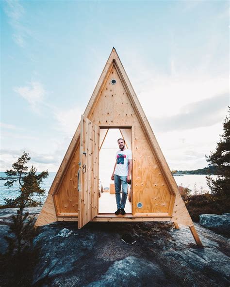 Welcome to the Nolla cabin, located on an island just off Helsinki city center! Named after the ...