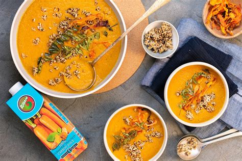 Curried Carrot & Coriander Soup with Crispy Carrots | Rugani Juice