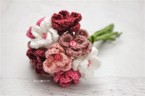 Crochet Flower Bouquet - Repeat Crafter Me