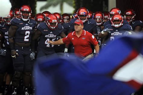 Florida Atlantic adds Stony Brook to 2020 football schedule