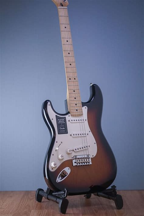 Fender Player Stratocaster Left Handed 3-Color Sunburst DEMO | Reverb