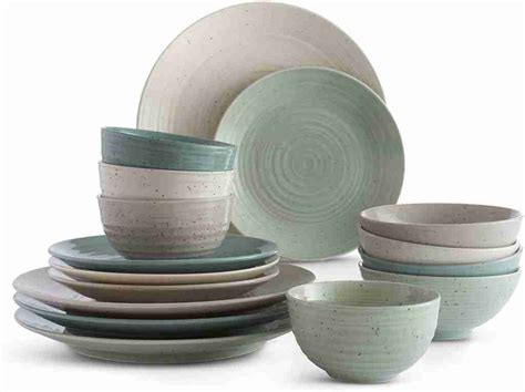 5 Best Stoneware Dinnerware Made In USA - Review Guide (2022)
