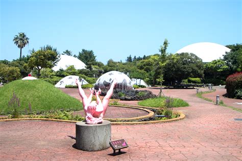 Jeju Loveland Sculpture Park (제주러브랜드) – She Slayz