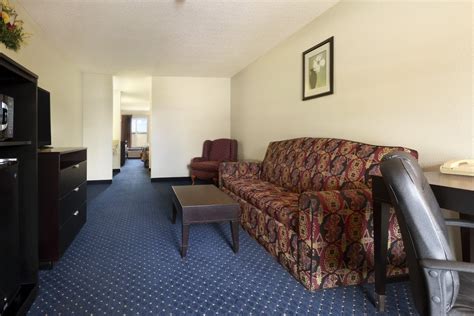 Days Inn by Wyndham Alma | Alma, GA Hotels