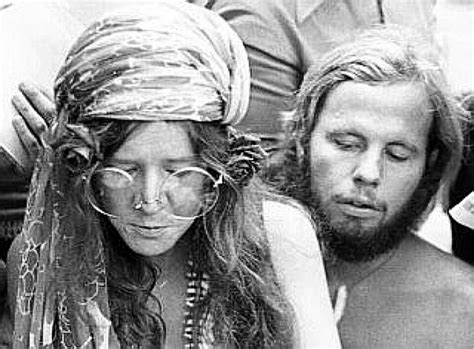 Janis and David Niehaus, Copacabana Beach, Brazil, 1970. | Janis joplin, Cantantes, Rock n roll