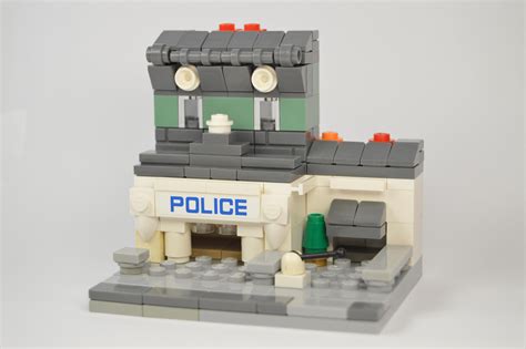 Mini Lego Modular Police Station MOC : r/lego