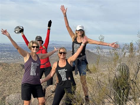 Sunrise Peak with the ladies – Social Hikers