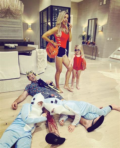 Alex Smith and family win Halloween by poking a little fun at his ...