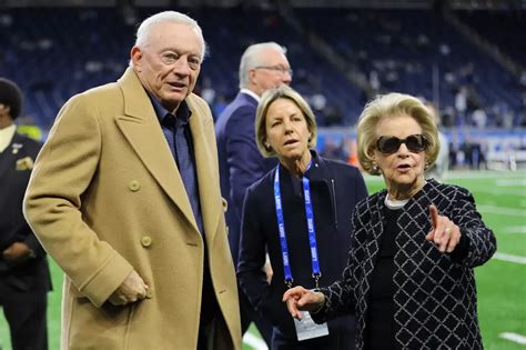 Mrs. Ford Steps Down; Sheila Ford Hamp Is New Lions' Owner