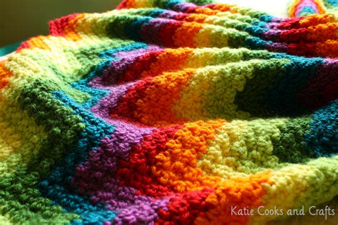 Katie Cooks and Crafts: Rumpled Ripple Rainbow Crochet Baby Afghan Pattern