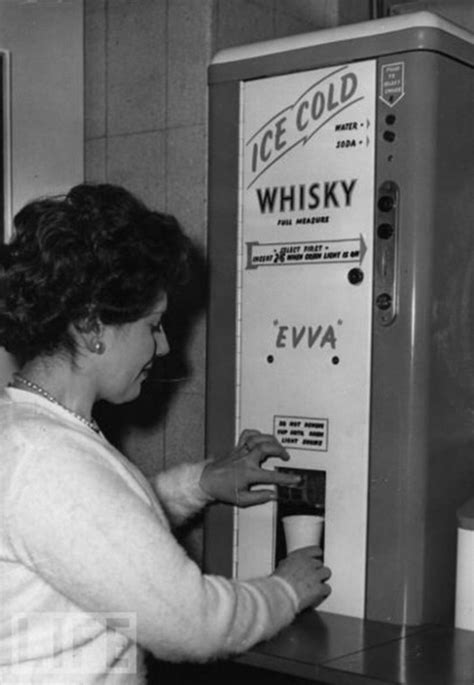 Booze Gadget: Whisky Vending Machine – It's just the booze dancing…