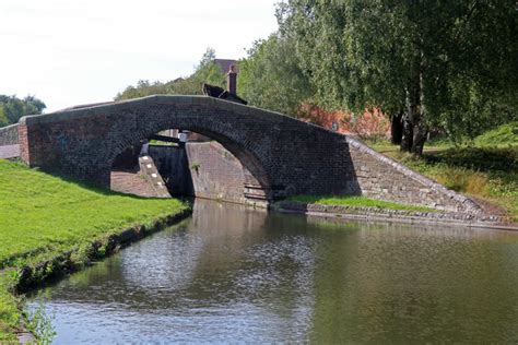 Birmingham Canal Navigations - Old Main... © Chris Allen :: Geograph Britain and Ireland