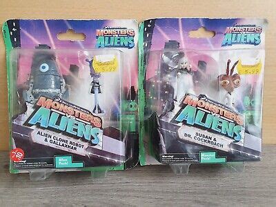 MONSTERS VS ALIENS Mini action figures Clone Robot Gallaxhar Susan Dr ...