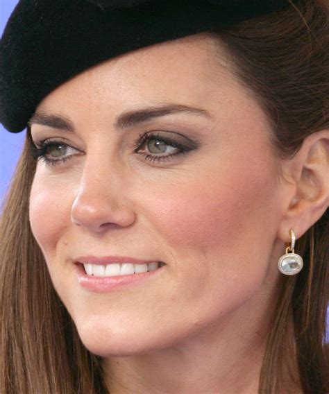 The Hair And Makeup Looks Kate Middleton Always Wears