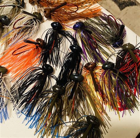 Lot of 5 Custom Mixed Football Jigs, 1/4, 3/8, 1/2, 3/4 oz Bulk ...