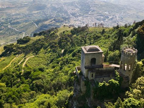 9 Most Beautiful Hilltop Towns in Italy - Photos - Condé Nast Traveler