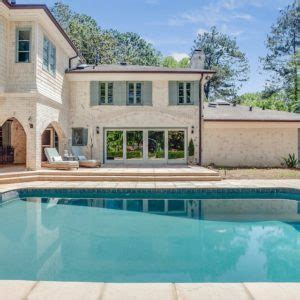 7 Exclusive Airbnb Atlanta Mansions with a Pool – Updated List for 2021 ...