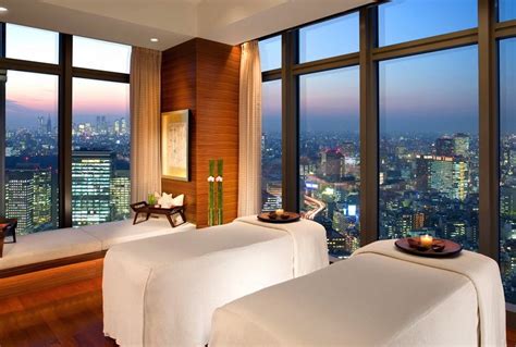 Best Tokyo Luxury Hotel Offers Spring 2017