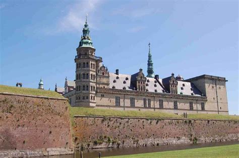 Kronborg Castle, Helsingor, Denmark | Beyond the Lamp Post | Literary ...