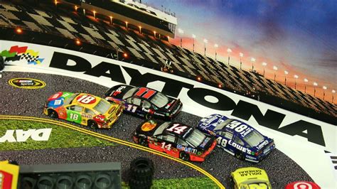 http://youtu.be/U9vni8tj_NI #Nascar toys and #Lego #Daytona | Stop ...