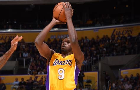 Luol Deng Reaches Buyout Agreement with Lakers - Hoopsfix.com