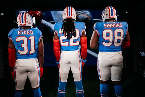 The Tennessee Titans Throwback Uniforms Are A Sharp 'Old' Look - Sports Illustrated Tennessee ...