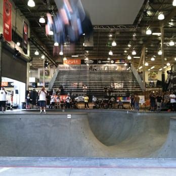 Vans Skate Park - 51 Photos & 27 Reviews - Skate Parks - 3 City Blvd W ...