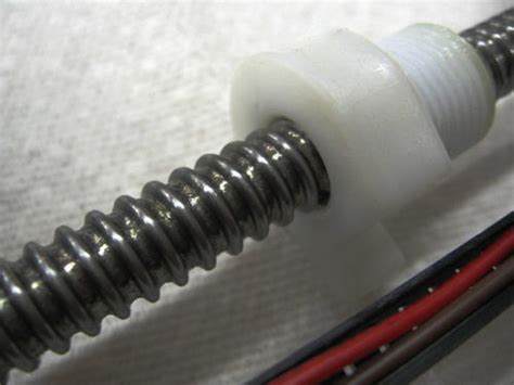 Lead Screw | Applications, Advantages, Disadvantages, Types