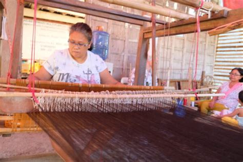 The art of Hablon weaving in Iloilo - Out of Town Blog