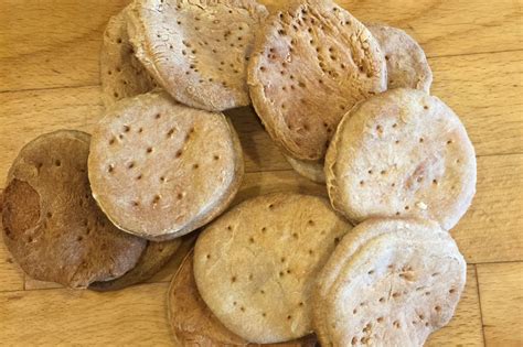 Eat Like An Explorer – Making Hardtack or Ship’s Biscuits – Scoutcraft