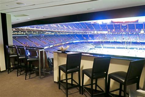 New Orleans Saints Suite Rentals | Caesars Superdome