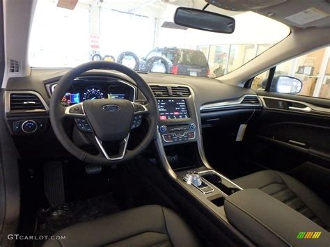 Ebony Interior 2018 Ford Fusion SE Photo #124296606 | GTCarLot.com