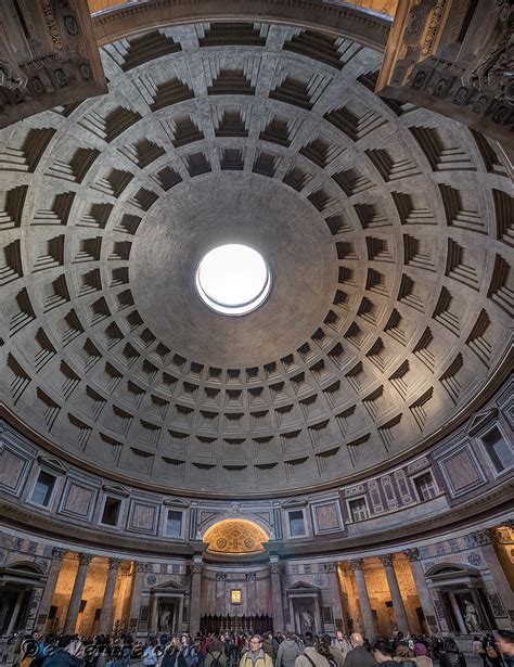 Coupole du Panthéon à Rome, le Paradis des dieux Romains